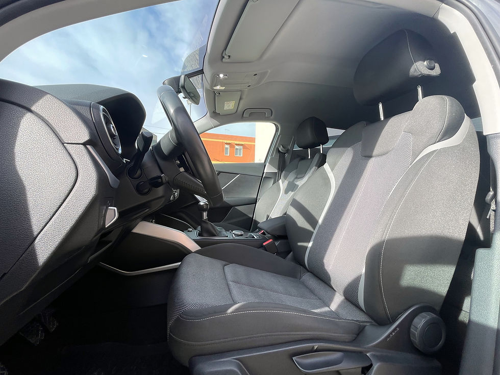 Miniatura: Audi Q2 1.6 TDI S line Edition