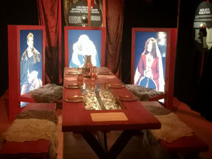 salle du trône table de banquet cité immersive vikings Nice