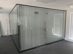 GLASS ROOM DIVIDER