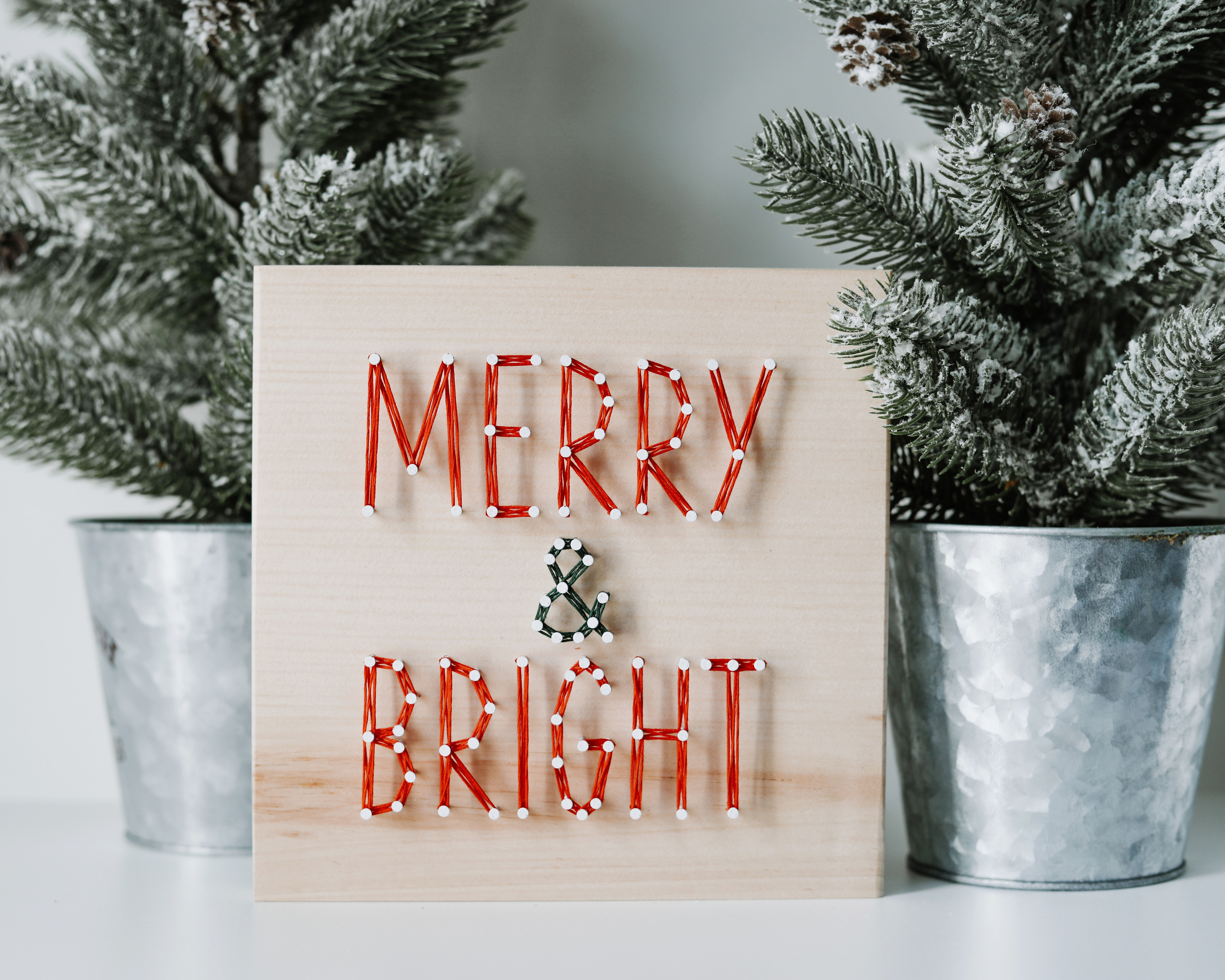 Merry & Bright String Art Kit (Large)