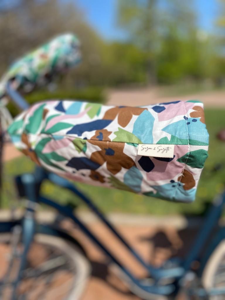 Authenticité garantie Femme Bicyclette Coeurs Cadeau Pour Un Cycliste Cyclismo Vélo T-Shirt avec 