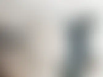 Construire une Garde-Robe Capsule : L’Élégance Simplifiée
