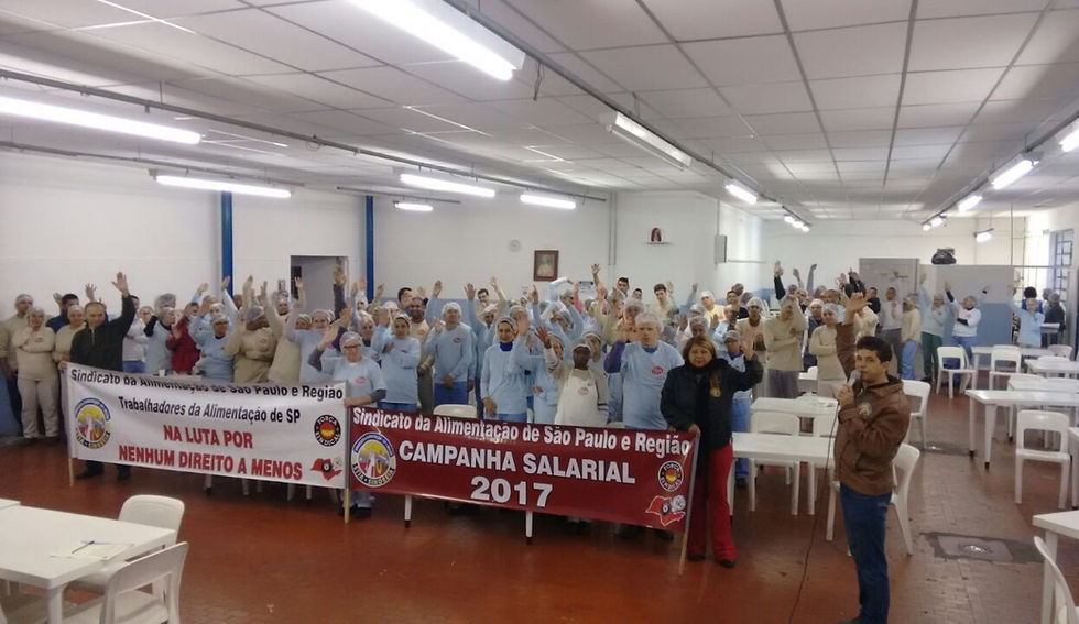 Cacau e balas | Trabalhadores rejeitam proposta patronal