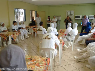 ASSEMBLEIA NO FRIGORÍFICO LARISSA