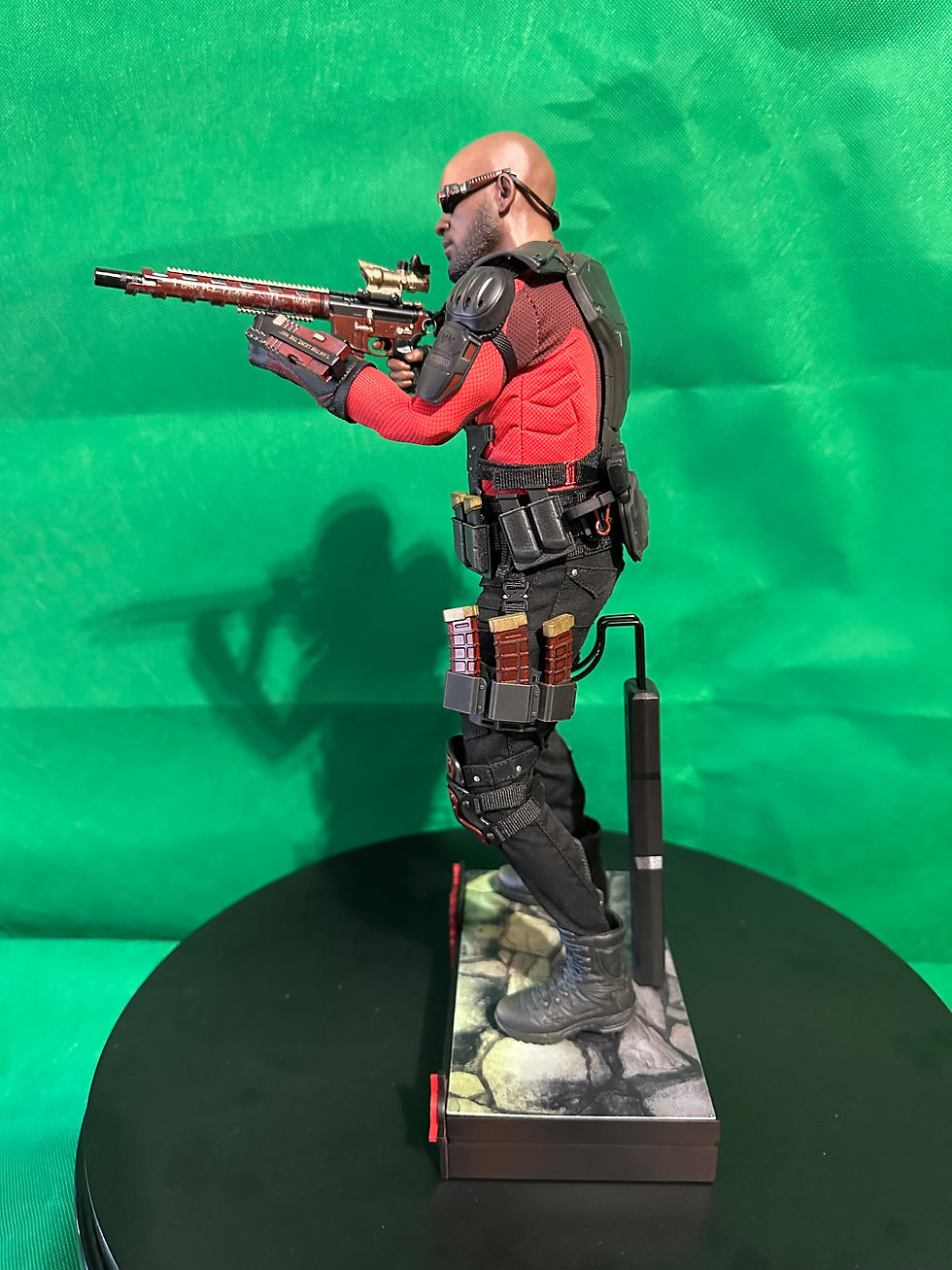 Miniatura: HOT TOYS	Suicide Squad 1/6 Deadshot Action Figure EX ESPOSTO NO BB