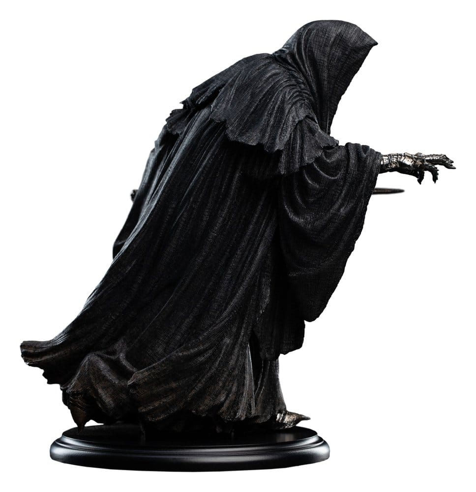 Thumbnail: Weta The Lord of the Rings Trilogy Mini Ringwraith at the Prancing Pony (Statua)