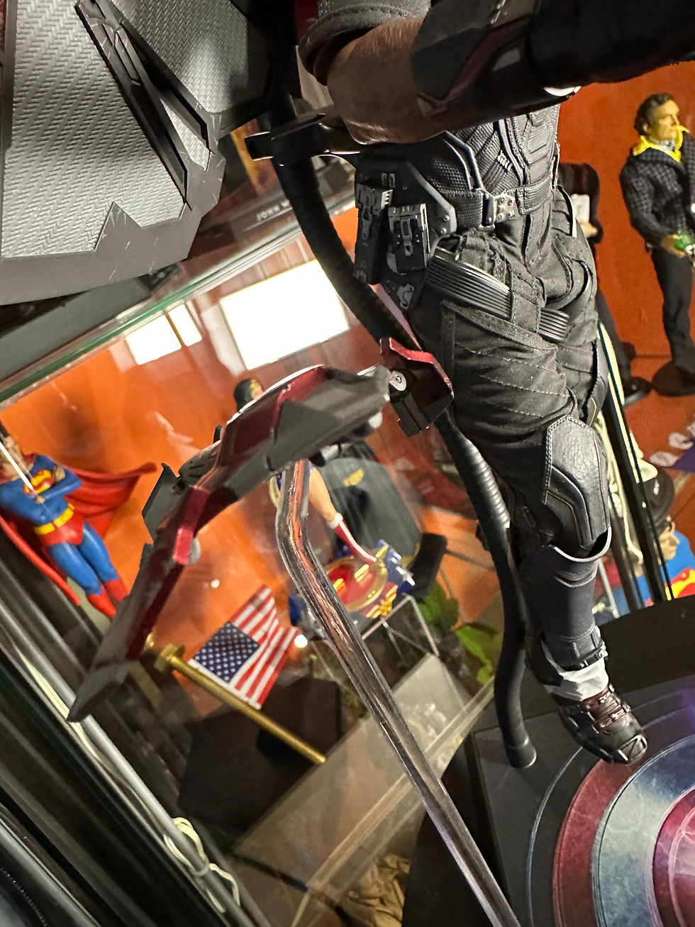 Miniatura: HOT TOYS Captain America - Civil War: Falcon (EX ESPOSTO)