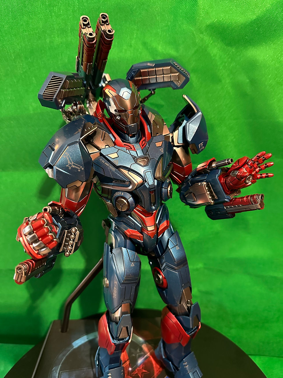 Thumbnail: HOT TOYS Marvel Avengers Endgame Iron Patriot 1:6 Action Figure EX ESPOSTO