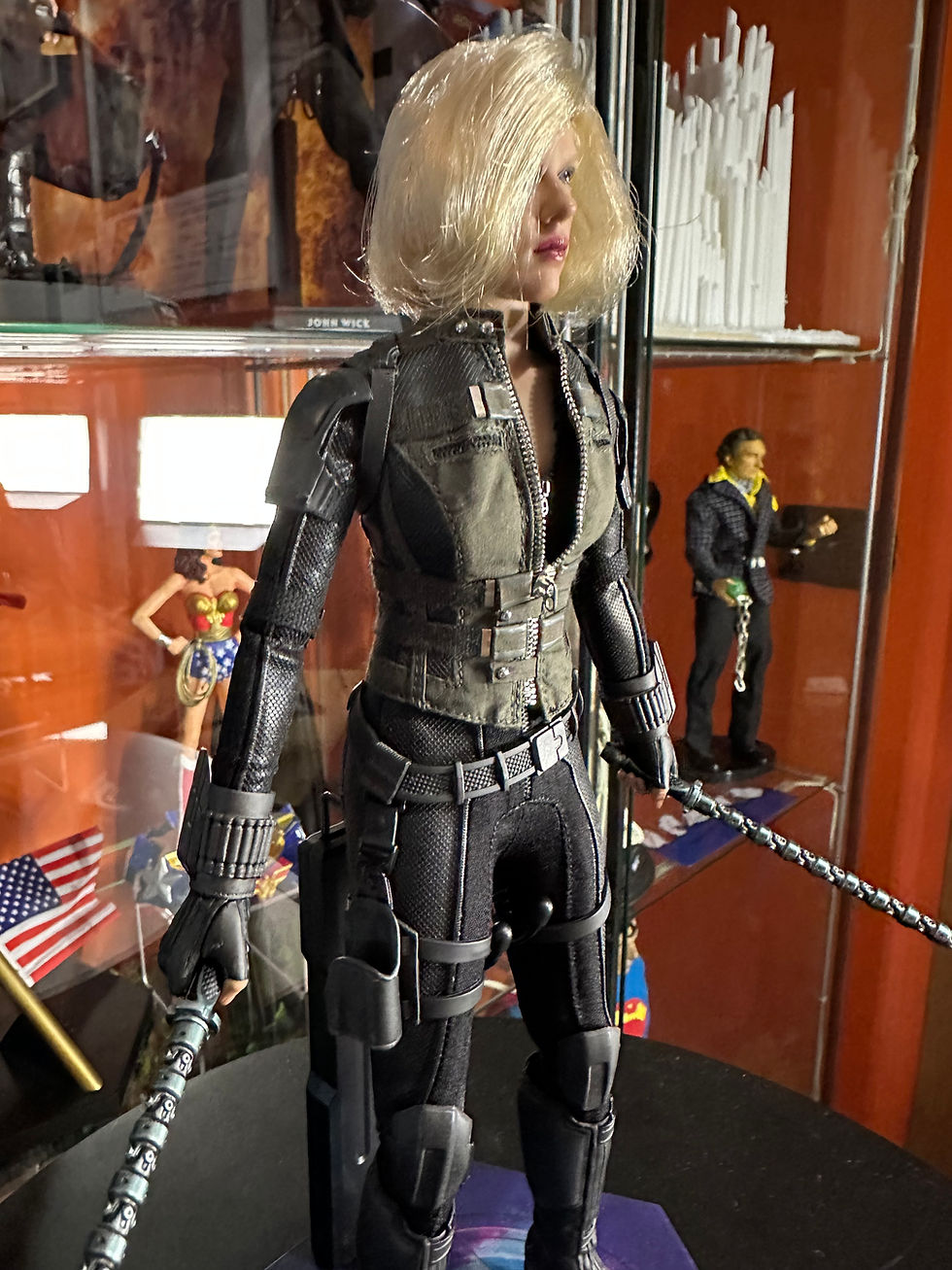Thumbnail: HOT TOYS	Avengers: Infinity War 1/6 Black Widow - EX ESPOSTO NO BROWN BOX