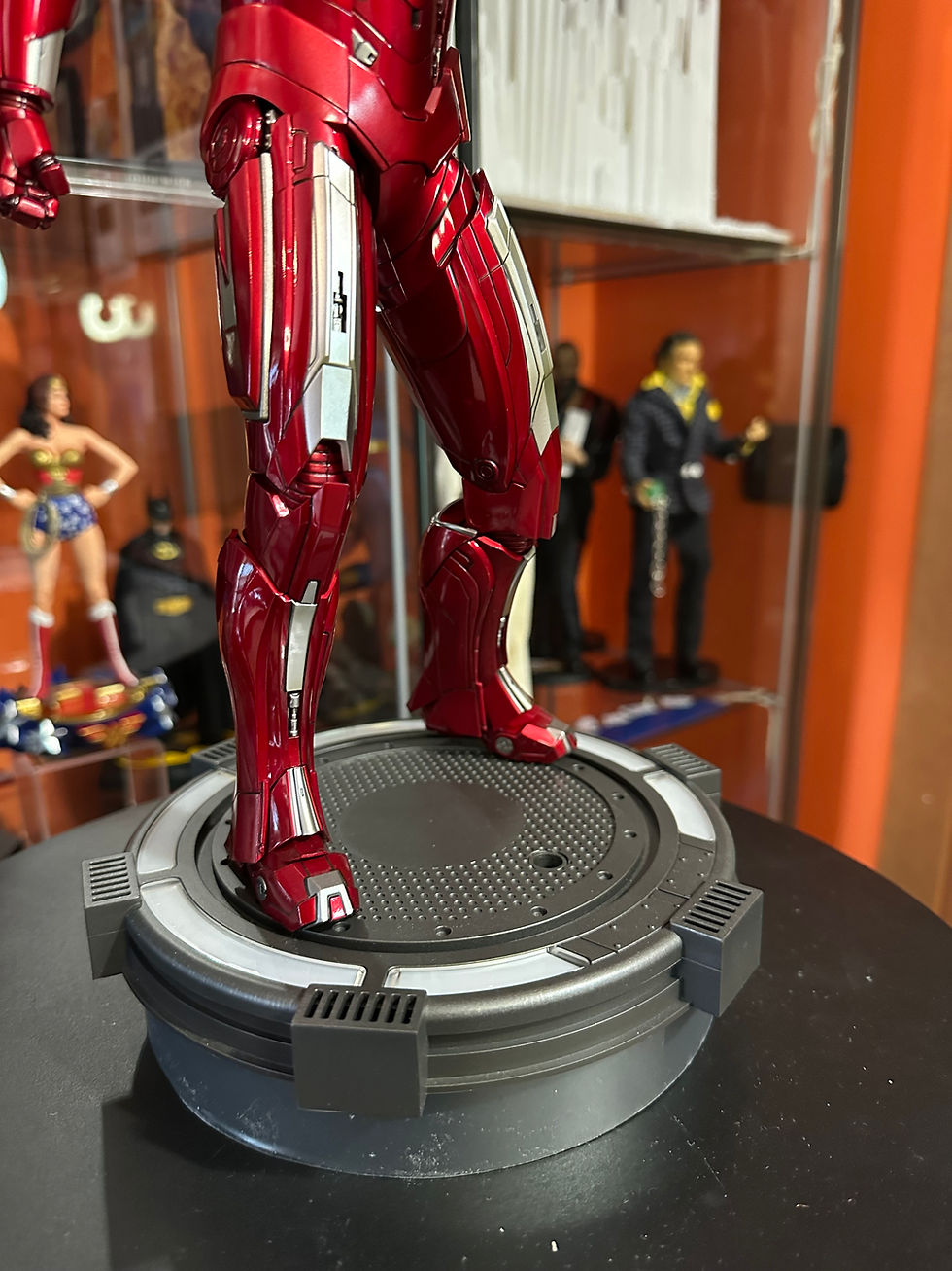 Thumbnail: HOT TOYS Iron Man 3 Iron Man Silver Centurion Mark XXIII (EX ESPOSTO)