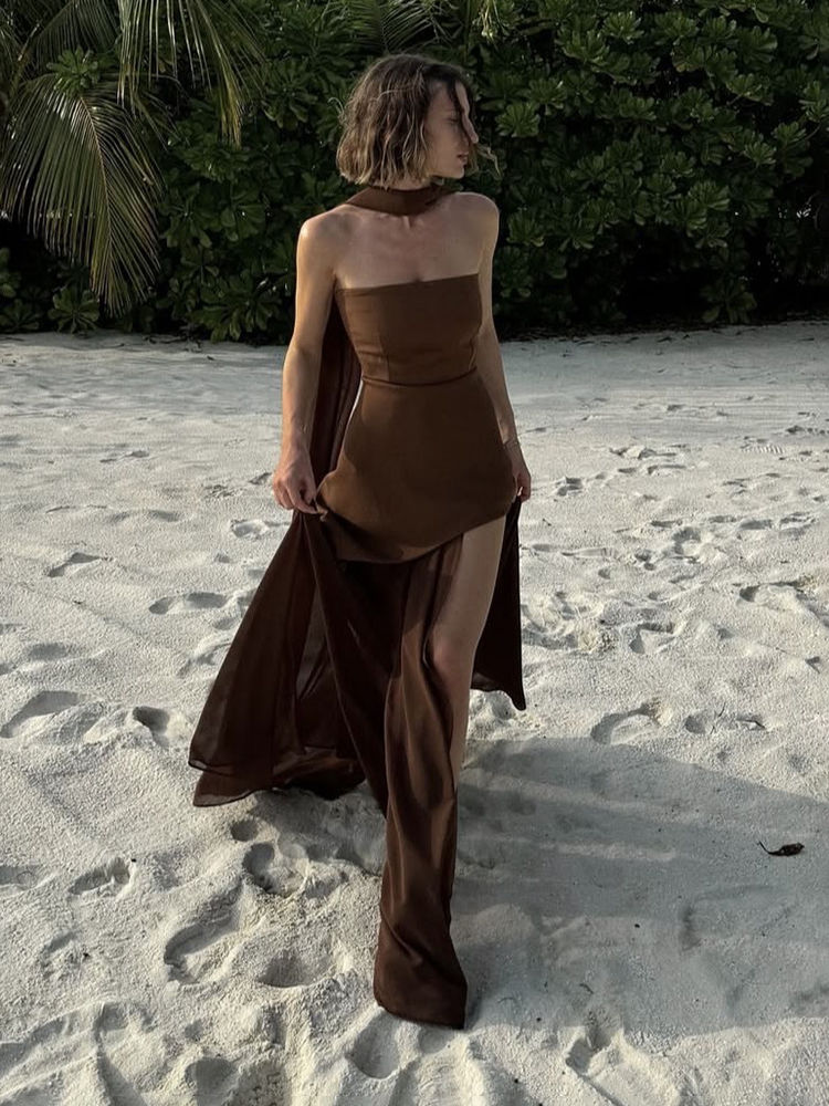Miniatura: Vestido Aurora Luxo 
Elegância que impressiona em cada detalhe. Com design sofi
