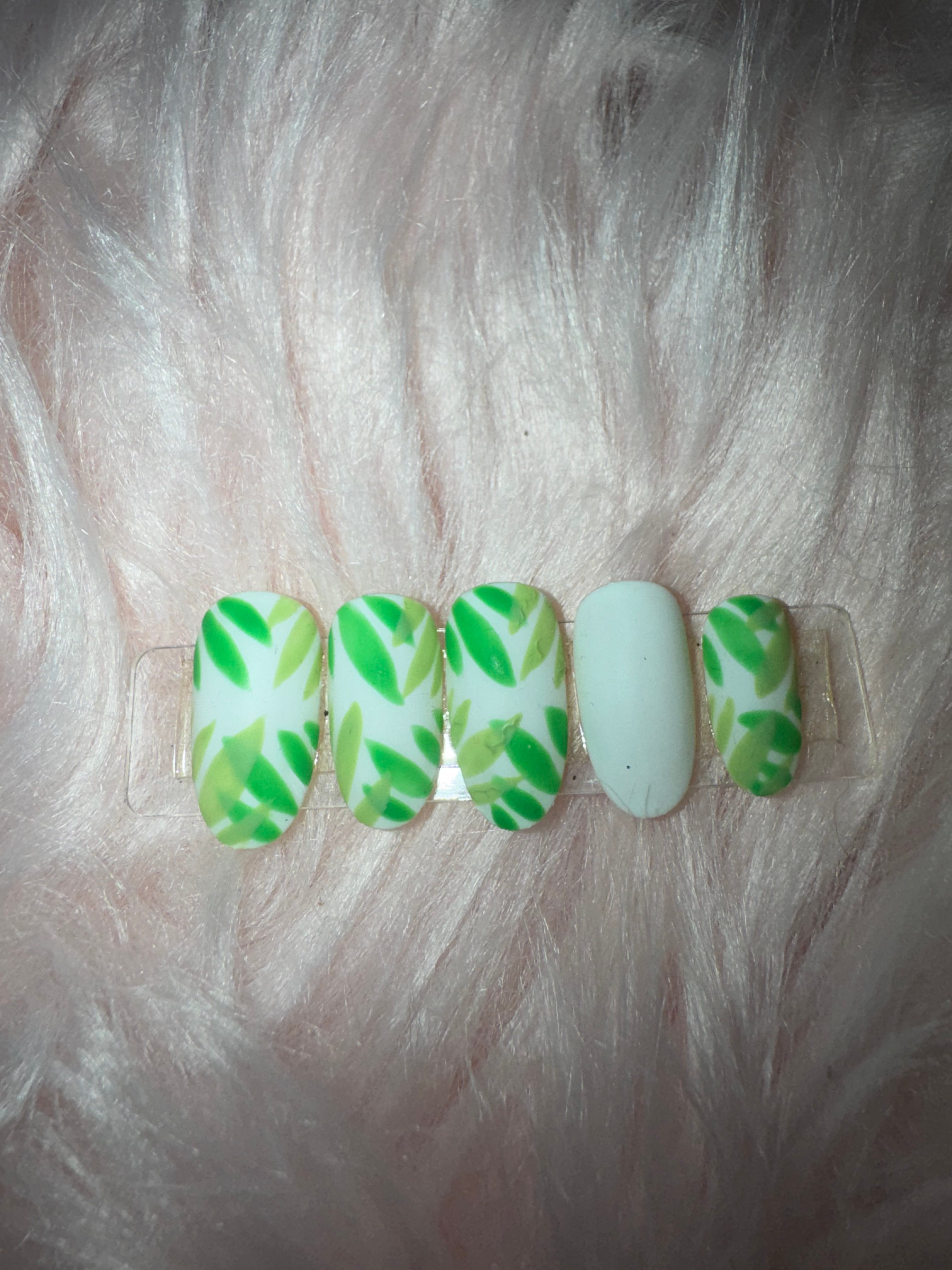 Press on nails pétales