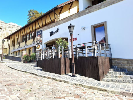 Macok Bisztro: A Culinary Journey Through Eger's Heritage
