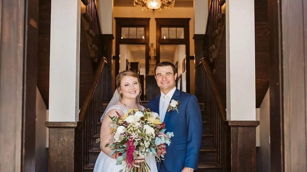 Rustic Wedding Venues for Small Groups: 2026 Guide