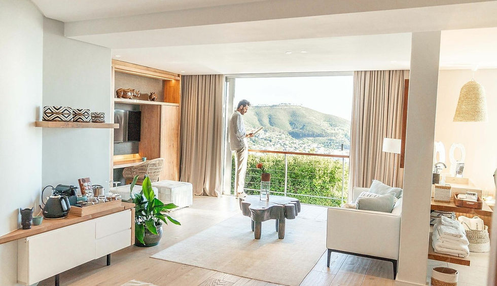 Atzaro Cape Town - Lions Head Deluxe (3).jpg