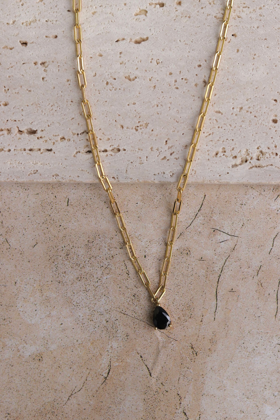 Thumbnail: Alice necklace