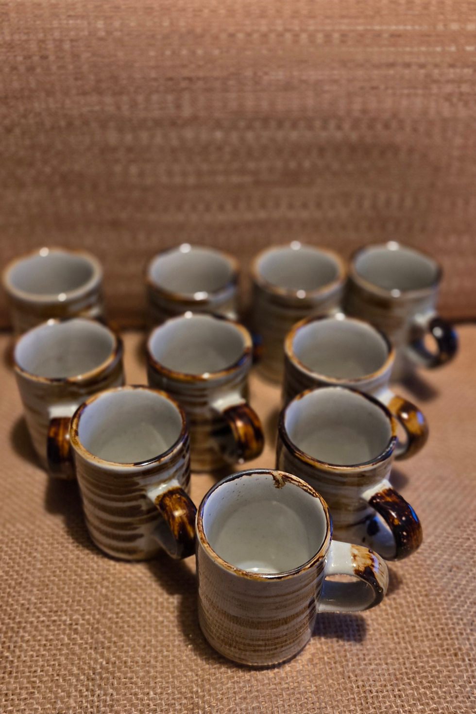 Miniature : Petite tasse à café en grès