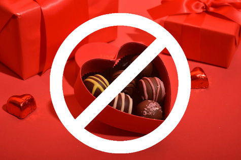 5 Valentine's Day gifts that SUCK. (And what to gift instead!)