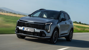 Kia acelera em julho com vendas globais a crescerem 13,4% e aproxima-se dos dois milhões em 2026