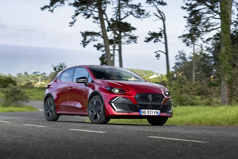 Novo Renault Clio estreia geração mais tecnológica e ambiciosa — e eleva o padrão do segmento B