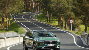 Ford Kuga recebe tecnologia de condução sem mãos BlueCruise na mais recente atualização