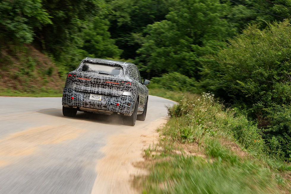 Novo BMW X5 entra na fase final de desenvolvimento e prepara estreia com cinco tecnologias de propulsão