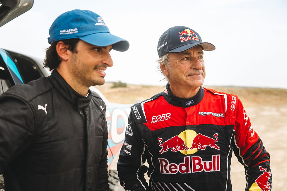 Fotos: Ford junta Carlos Sainz e Carlos Sainz Jr. num encontro histórico antes do Dakar