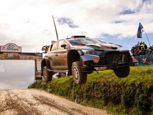 Neuville aproveita drama de Ogier e conquista vitória épica no Rally de Portugal