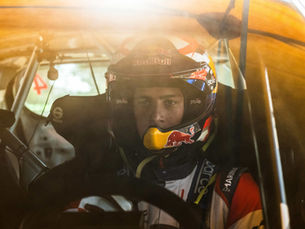 Gil Membrado estreia-se no Mundial de Ralis aos 18 anos sob a tutela de Carlos Sainz