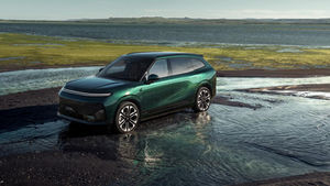 XPENG G9L estreia-se em Paris com 591 km de autonomia e carregamento de 10% a 80% em menos de 12 minutos