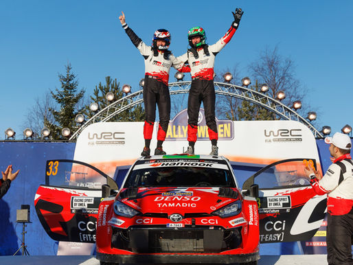 Evans vence na Suécia e coloca a Toyota na história do WRC com domínio absoluto