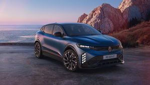 Renault Mégane E-Tech elétrico ganha bateria de 67 kWh, autonomia de 500 km e preço a partir de 38.550 euros