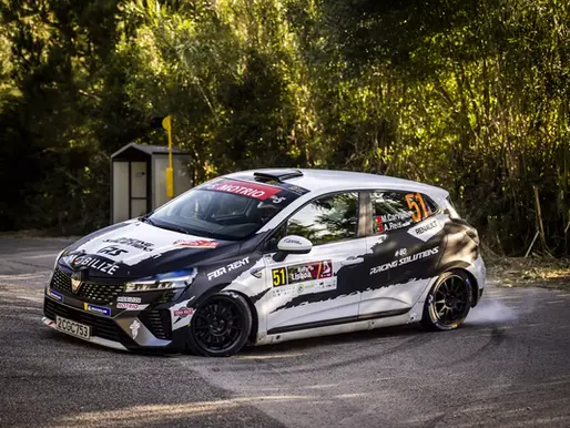Miguel Carvalho estreia-se a vencer após duelo épico no Rally de Lisboa