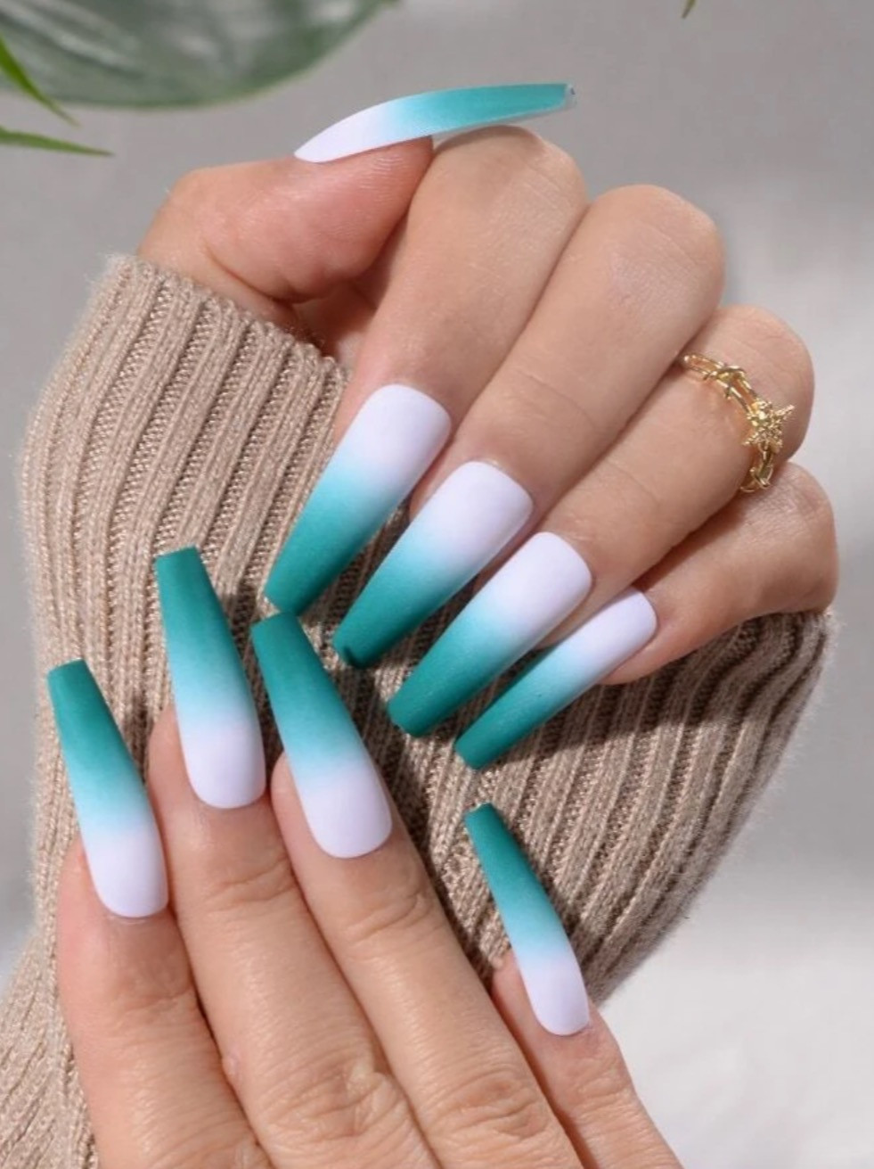 Press on nails -