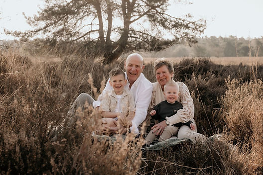 Fotoshoot-met-famile-Harderwijk-Ermelo-Nunspeet-Putten-Nijkerk-Zeewolde-Dronten-Amersfoort