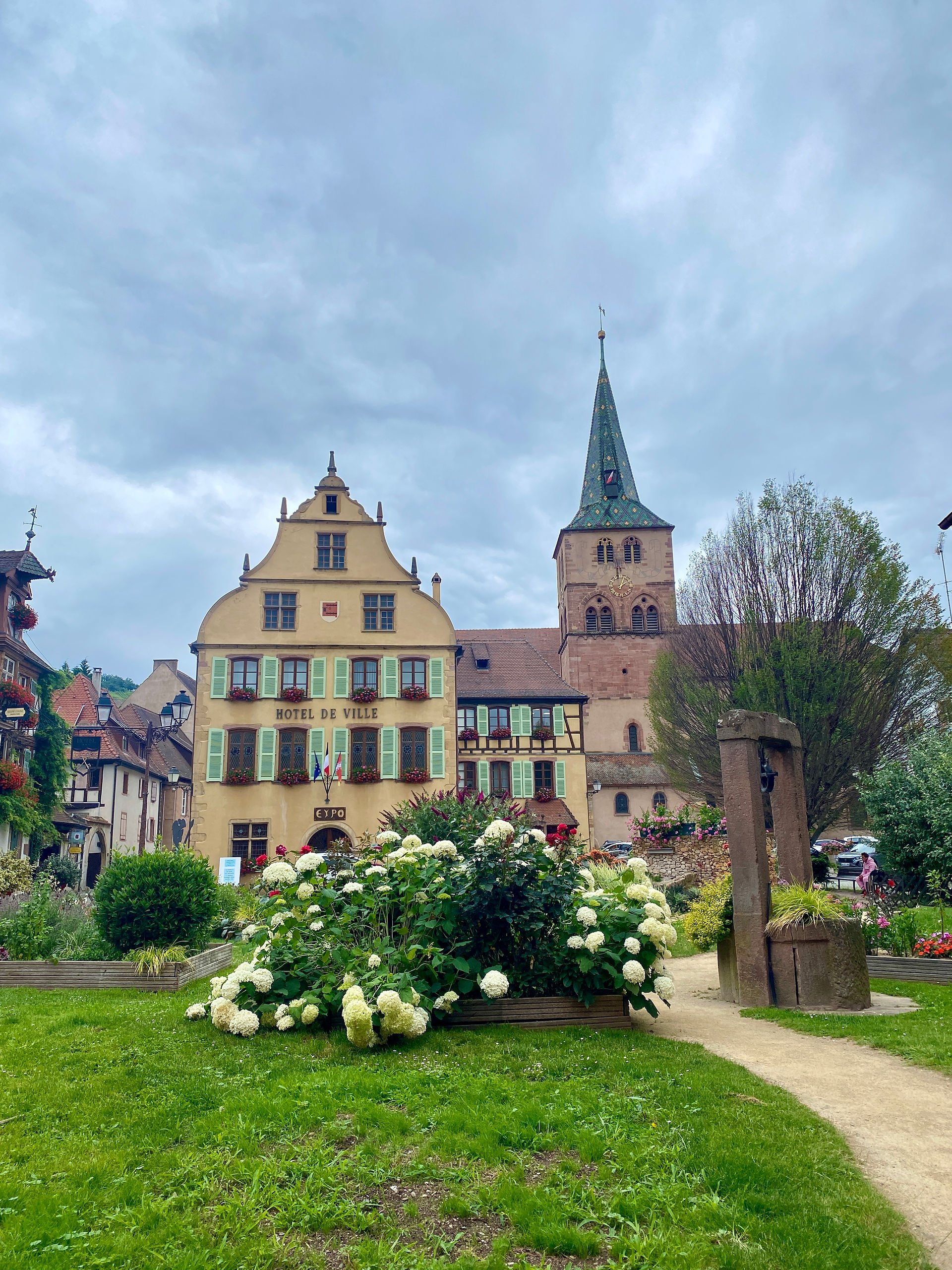 brightly coloured timber framed buildings in Turckhiem 