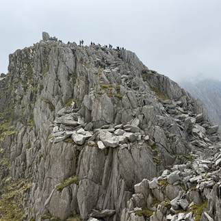 Hike up Tryfan north face
