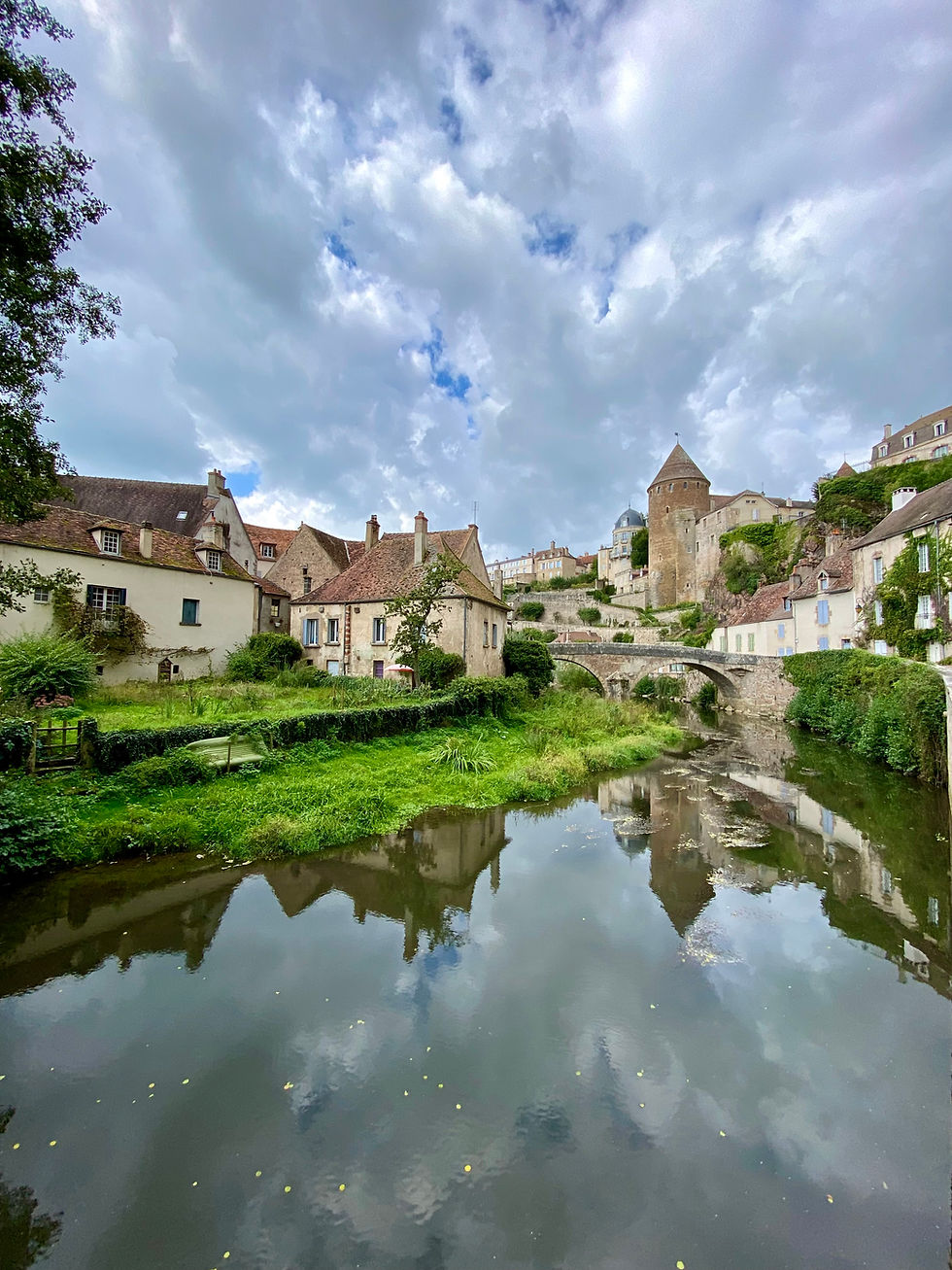 Castle and river at Semur en Auxois