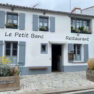 French cafe