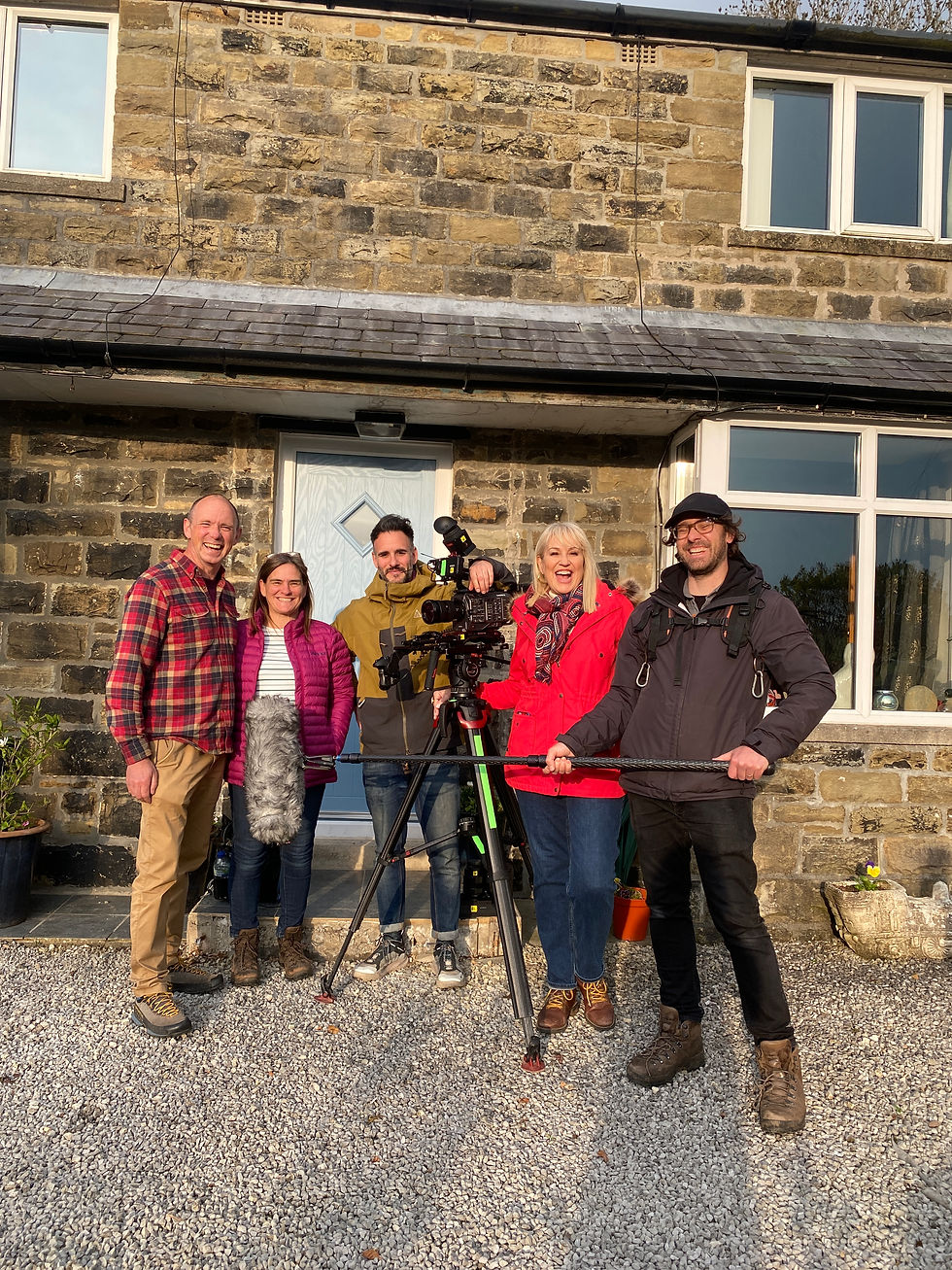 escape to the country crew including Nikki chapman