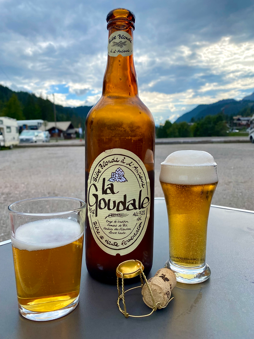 La Goudale Beer and 2 glasses