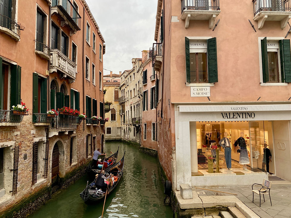 Valentino tore in venice