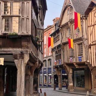 medieval cobbled street in Dinan