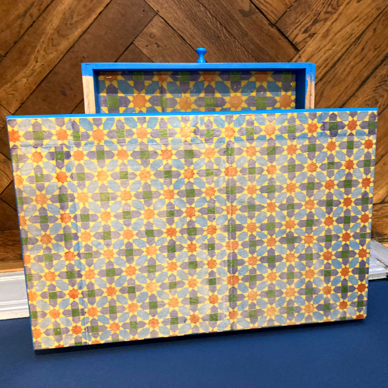 Miniaturbild: Vintage Kindertischli Muster