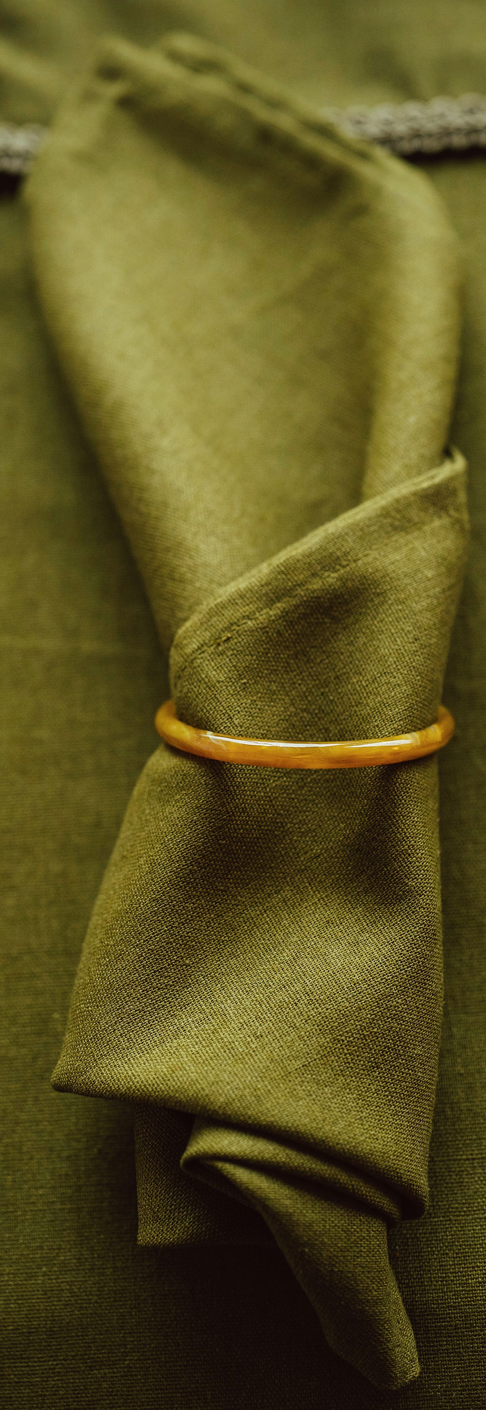 Thumbnail: SIMPLE NAPKIN SET IN MOSS GREEN