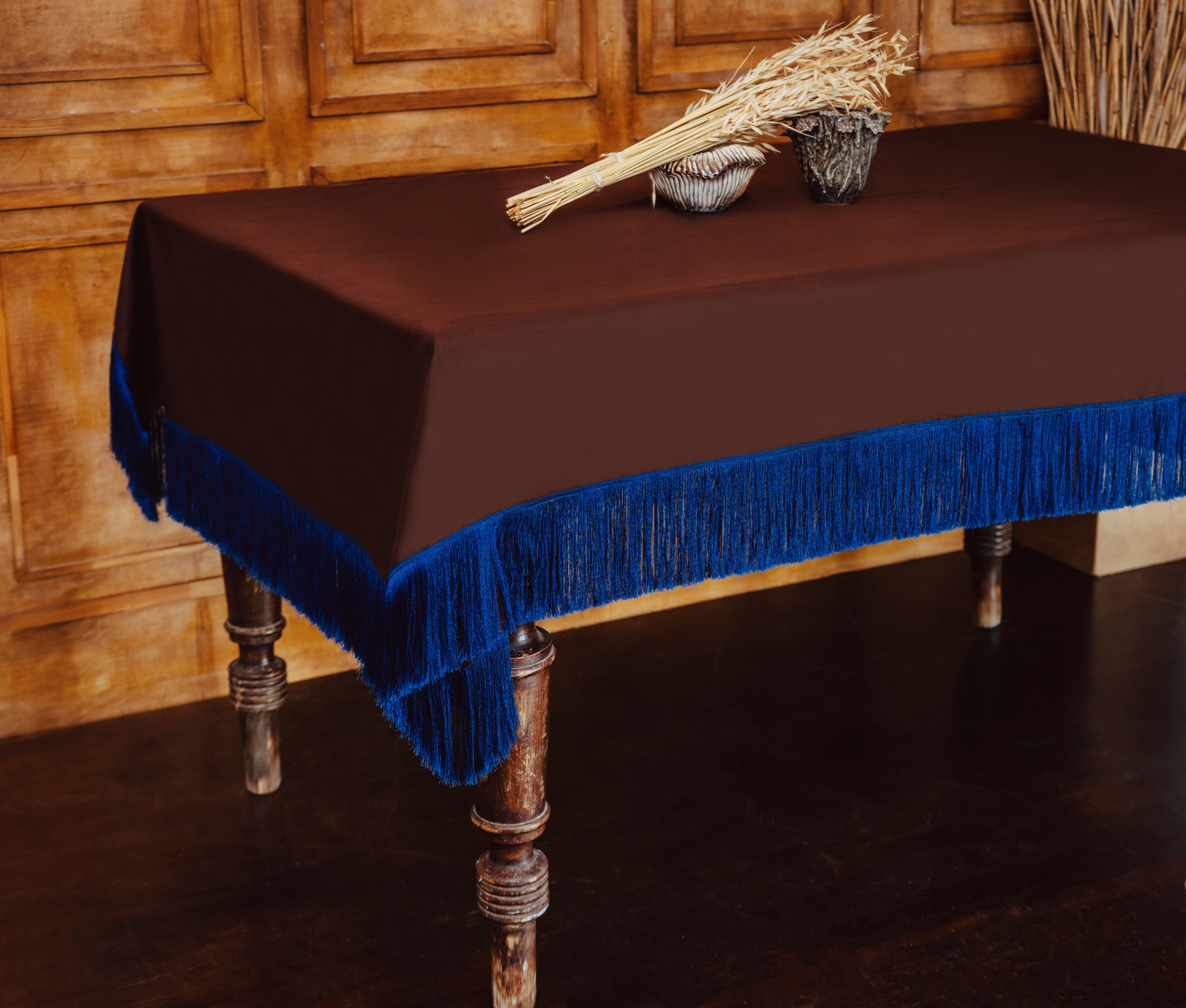 LINEN TABLECLOTH / UNDERLAY WITH LONG FRINGES