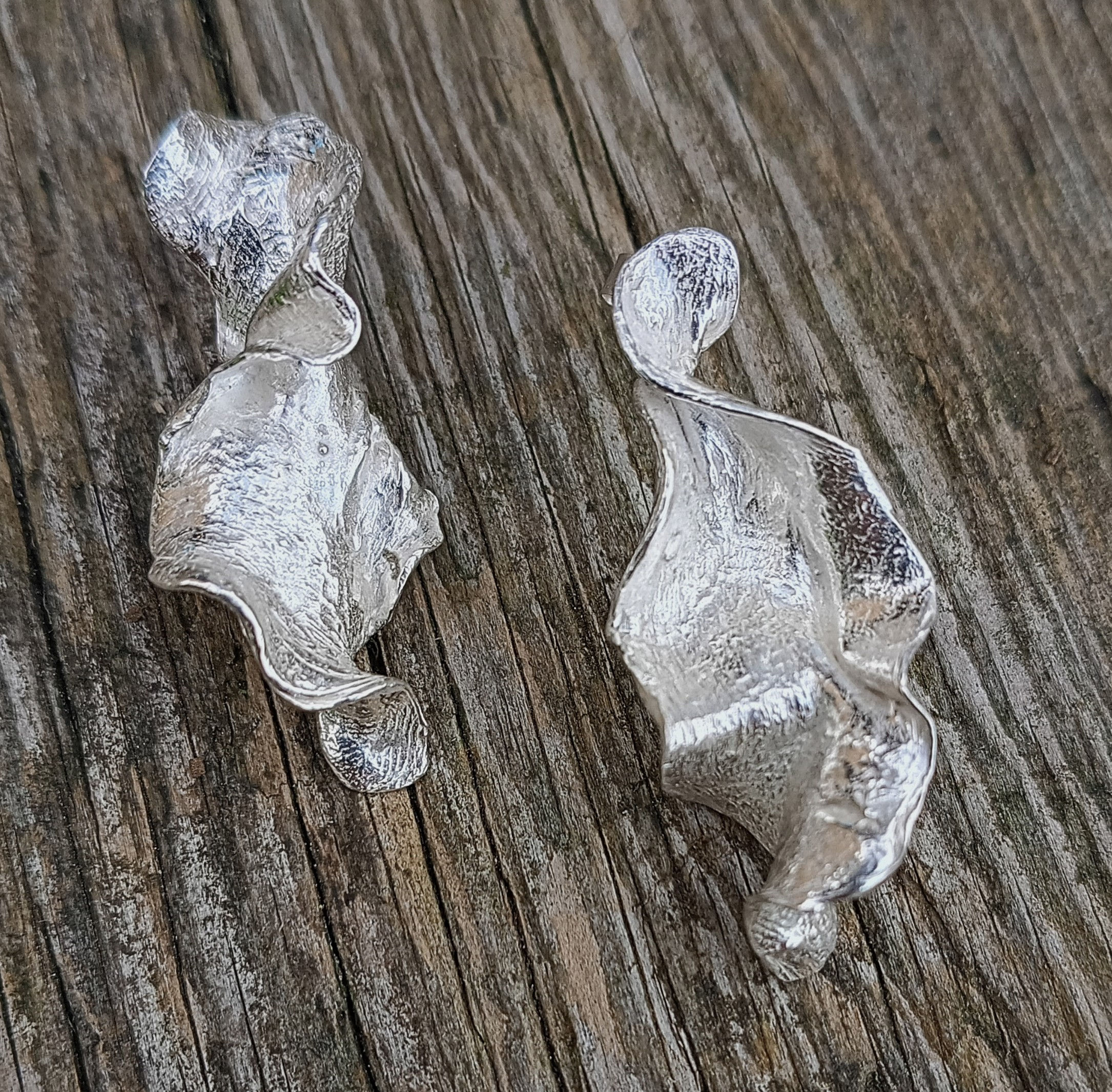 Swirly curly earrings