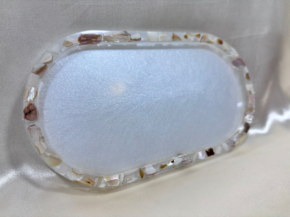 Thumbnail: Trinket Tray - White & Natural Shell Edge