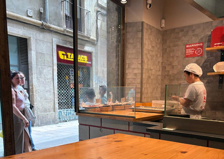 Fransa'nın en ünlü lezzetli yemeklerini keşfet! Fransız mutfağının olmazsa olmazları, tatmanız gereken geleneksel ve ikonik tarifler bu listede seni bekliyor.