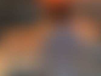 Kıbrıs gezi rehberi, adanın keşfedilecek en popüler rotalarını ve seyahat tüyolarını sunuyor. Kapalı Maraş tarihi dokusu ve hüzünlü geçmişiyle Kıbrıs’ta mutlaka görülmesi gereken yerler arasında. Girne limanı, balık restoranları ve gece hayatı ile Kuzey Kıbrıs tatilinde en çok tercih edilen bölgelerden biridir. Lefkoşa, Kıbrıs’ın başkenti olarak tarih ve modern yaşamı bir arada sunan zengin kültürel bir duraktır. Dipkarpaz, doğal güzellikleri ve el değmemiş plajlarıyla Kuzey Kıbrıs doğa severler için vazgeçilmezdir. Kıbrıs yemekleri, yöresel lezzetler ve mekan önerileri seyahat deneyimini unutulmaz hale getirir. Bu Kıbrıs gezi rehberi ile Kuzey Kıbrıs tatili planlayanlar için en çok aranan bilgiler tek yerde toplanmıştır.